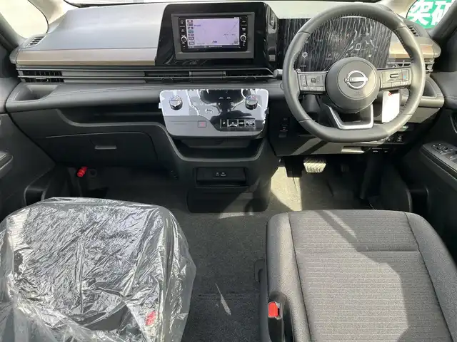 日産 セレナ ハイウェイスター V Vセレクション 大阪府 2024(令6)年 0.1千km ダイヤモンドブラック 純正ナビ（MM317D-W）/（フルセグ／ＢＴ／ＣＤ／ＤＶＤ）/フリップダウンモニター/レーダークルーズコントロール/プロパイロット/アラウンドビューモニター/パドルシフト/ブラインドスポットモニター/前後コーナーセンサー/衝突軽減システム/レーンキープアシスト/両側パワースライドドア/後席サンシェード/デジタルインナーミラー/純正16インチAW