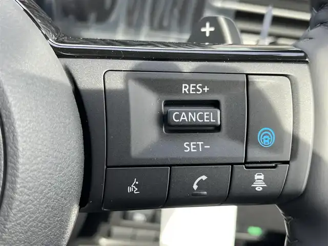 日産 セレナ ハイウェイスター V Vセレクション 大阪府 2024(令6)年 0.1千km ダイヤモンドブラック 純正ナビ（MM317D-W）/（フルセグ／ＢＴ／ＣＤ／ＤＶＤ）/フリップダウンモニター/レーダークルーズコントロール/プロパイロット/アラウンドビューモニター/パドルシフト/ブラインドスポットモニター/前後コーナーセンサー/衝突軽減システム/レーンキープアシスト/両側パワースライドドア/後席サンシェード/デジタルインナーミラー/純正16インチAW