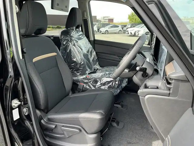 日産 セレナ ハイウェイスター V Vセレクション 大阪府 2024(令6)年 0.1千km ダイヤモンドブラック 純正ナビ（MM317D-W）/（フルセグ／ＢＴ／ＣＤ／ＤＶＤ）/フリップダウンモニター/レーダークルーズコントロール/プロパイロット/アラウンドビューモニター/パドルシフト/ブラインドスポットモニター/前後コーナーセンサー/衝突軽減システム/レーンキープアシスト/両側パワースライドドア/後席サンシェード/デジタルインナーミラー/純正16インチAW