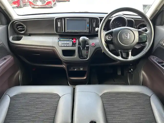 ホンダ Ｎ ＯＮＥ プレミアム 島根県 2017(平29)年 4.5万km プレミアムホワイトパールⅡ 登録時走行距離44858km/Gathersナビ(Bluetooth・AM・FM・CD・DVD)/フルセグテレビ/バックカメラ/ビルトインETC/UVカットガラス/純正14インチAW/純正フロアマット/オートライト/フォグランプ/衝突被害軽減ブレーキ/横滑り防止装置/アイドリングストップ/ウィンカーミラー/オートリトラミラー/ドアバイザー/禁煙車