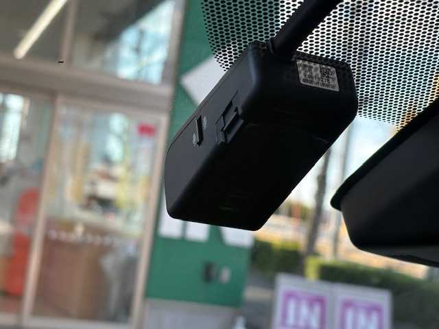 トヨタ シエンタ X 愛知県 2018(平30)年 4.2万km シルバーM /ワンオーナー//禁煙車//メモリナビ//地デジテレビ//バックカメラ//片側パワースライドドア//ETC//車線逸脱警報//衝突被害軽減ブレーキ//アイドリングストップ//禁煙車//パワーステアリング//パワーウィンドウ//Bluetooth//3列シート//ドライブレコーダー//純正マット//ABS//盗難防止システム//オートライト//ダブルエアバック//ウォークスルー//横滑り防止装置//電動格納式ミラー//プリクラッシュ