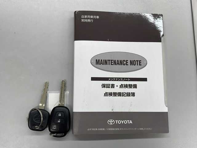 トヨタ シエンタ X 愛知県 2018(平30)年 4.2万km シルバーM /ワンオーナー//禁煙車//メモリナビ//地デジテレビ//バックカメラ//片側パワースライドドア//ETC//車線逸脱警報//衝突被害軽減ブレーキ//アイドリングストップ//禁煙車//パワーステアリング//パワーウィンドウ//Bluetooth//3列シート//ドライブレコーダー//純正マット//ABS//盗難防止システム//オートライト//ダブルエアバック//ウォークスルー//横滑り防止装置//電動格納式ミラー//プリクラッシュ