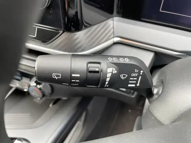 日産 ノート X 熊本県 2023(令5)年 3.8万km ダークメタルグレー 純正メモリナビ/・AM/FM/USB/HDMI/・Bluetooth/・フルセグTV/360°セーフティーアシスト/・プロパイロット/・ハンドル支援/・側方支援/・後側方支援/・エマージェンシーブレーキ/・速度標識表示/・ルート減速支援/・制限速度支援/・標識検知支援/・駐車支援/・シャシー制御（トレースコントロール）/・オートハイビーム/ビルトインETC2.0/全方位カメラ/置くだけ充電/デジタルルームミラー/ドライブモード切替/USB Type-c/ステアリングスイッチ/ボタン式サイドブレーキ/ホールドブレーキ/電動格納ミラー/ウィンカーミラー/ウィンドウロック/純正フロアマット