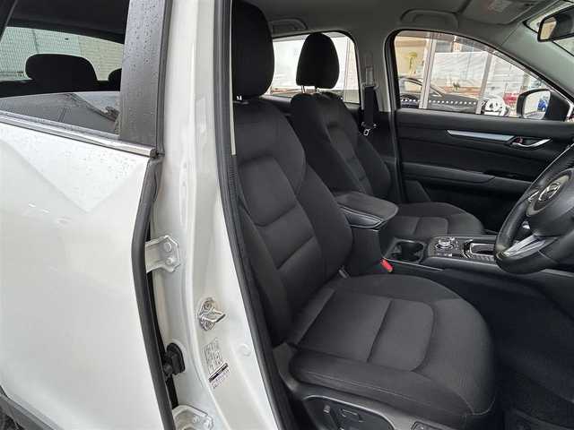 マツダ ＣＸ－５ XD プロアクティブ 大阪府 2020(令2)年 6.9万km スノーフレイクホワイトパールマイカ 純正９インチナビ/（フルセグ／ＢＴ／ＣＤ／ＤＶＤ）/レーダークルーズコントロール/全方位モニター/パドルシフト/ブラインドスポットモニター/衝突軽減システム/レーンキープアシスト/電動リアゲート/運転席パワーシート/運転席メモリーシート/前席シートヒーター/ハンドルヒーター/社外ドライブレコーダー/ETC/純正17インチAW/保証書/取り扱い説明書