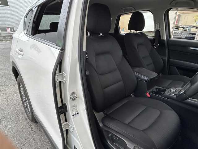 マツダ ＣＸ－５ XD プロアクティブ 大阪府 2020(令2)年 6.9万km スノーフレイクホワイトパールマイカ 純正９インチナビ/（フルセグ／ＢＴ／ＣＤ／ＤＶＤ）/レーダークルーズコントロール/全方位モニター/パドルシフト/ブラインドスポットモニター/衝突軽減システム/レーンキープアシスト/電動リアゲート/運転席パワーシート/運転席メモリーシート/前席シートヒーター/ハンドルヒーター/社外ドライブレコーダー/ETC/純正17インチAW/保証書/取り扱い説明書