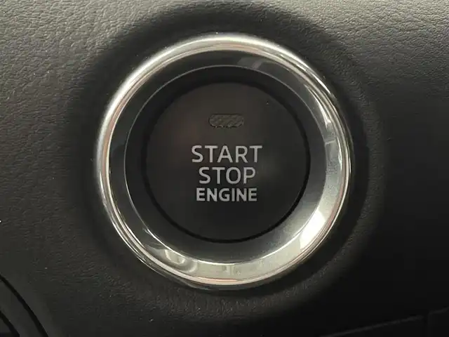 マツダ ＣＸ－５ XD プロアクティブ 大阪府 2020(令2)年 6.9万km スノーフレイクホワイトパールマイカ i-ACTIVSENSE/・車間認知支援システム/・スマートブレーキサポート/・ブラインドスポットモニター/・レーンキープアシスト/・標識認識機能/・アダプティブクルーズコントロール/純正SDナビ/(CD DVD Bluetooth USB フルセグTV)/LEDヘッドライト/オートライト/メモリ付きパワーシート/シートヒーター/革巻きステアリング/パドルシフト/ステアリングヒーター/ステアリングリモコン/パワーバックドア/電動格納ミラー/ドアバイザー/プッシュスタート/スマートキー/ETC