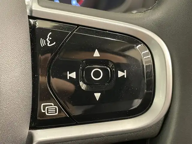 ボルボ Ｖ６０ B4 モメンタム 岡山県 2021(令3)年 1.3万km ぺブルグレー クライメートパッケージ/黒革/全席シートヒーター/純正ナビ/TV/360°カメラ/AppleCarPlay/衝突軽減B/ACC/LKA/BLIS/パワーテールゲート/LEDヘッドライト/純正17インチAW/電動シート/ワイヤレス充電/ETC/ステアリングヒーター