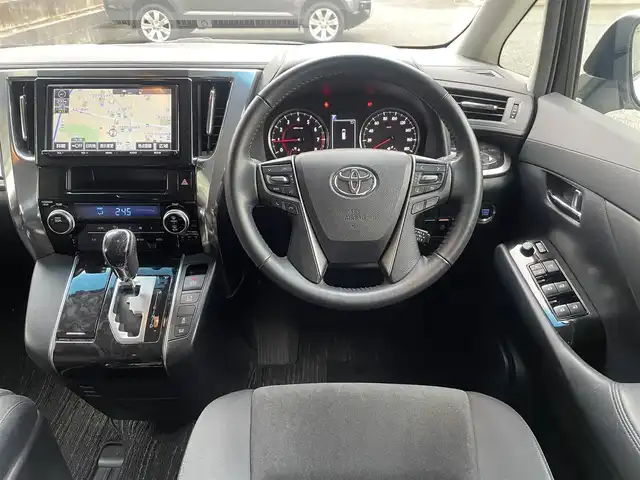 トヨタ アルファード S Aパッケージ 三重県 2018(平30)年 3.3万km ホワイトパールクリスタルシャイン /モデリスタエアロ//モデリスタマフラー//純正9型メモリナビ//フルセグTV//バックカメラ//CD/DVD/Bluetooth//両側パワースライドドア//アダプティブクルーズコントロール//ビルトインETC2.0//スマートキーx2//LEDヘッドライト/LEDフォグ//助手席&2列目オットマン//PCS衝突軽減ブレーキ//LTA車線維持支援機能//PKSB/RSA//クリアランスソナー//W.サイドエアバッグ//カーテン.ニーエアバッグ//ABS/横滑り防止装置//前後ドライブレコーダー//オートライト/オートハイビーム//革巻きステアリング//プライバシーガラス//ドアバイザー//社外19インチAW//新車時保証書//取扱説明書//ナビ取説