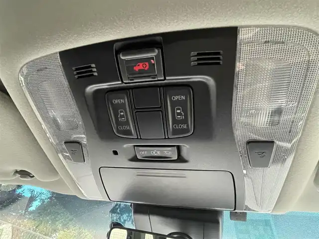 トヨタ アルファード S Aパッケージ 三重県 2018(平30)年 3.3万km ホワイトパールクリスタルシャイン /モデリスタエアロ//モデリスタマフラー//純正9型メモリナビ//フルセグTV//バックカメラ//CD/DVD/Bluetooth//両側パワースライドドア//アダプティブクルーズコントロール//ビルトインETC2.0//スマートキーx2//LEDヘッドライト/LEDフォグ//助手席&2列目オットマン//PCS衝突軽減ブレーキ//LTA車線維持支援機能//PKSB/RSA//クリアランスソナー//W.サイドエアバッグ//カーテン.ニーエアバッグ//ABS/横滑り防止装置//前後ドライブレコーダー//オートライト/オートハイビーム//革巻きステアリング//プライバシーガラス//ドアバイザー//社外19インチAW//新車時保証書//取扱説明書//ナビ取説