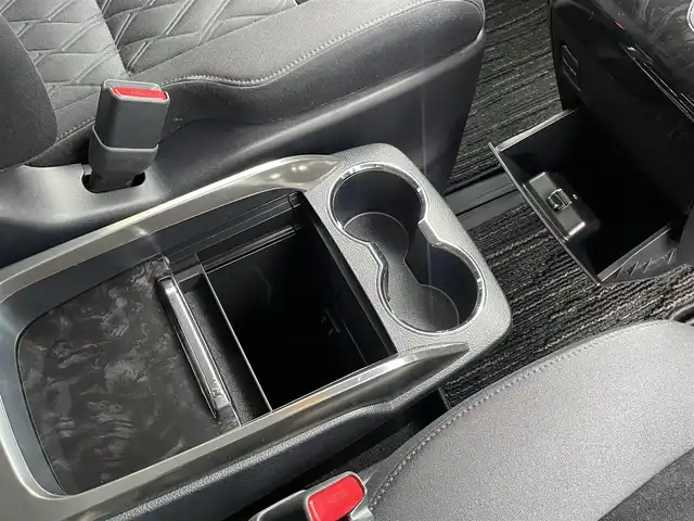 トヨタ アルファード S Aパッケージ 三重県 2018(平30)年 3.3万km ホワイトパールクリスタルシャイン /モデリスタエアロ//モデリスタマフラー//純正9型メモリナビ//フルセグTV//バックカメラ//CD/DVD/Bluetooth//両側パワースライドドア//アダプティブクルーズコントロール//ビルトインETC2.0//スマートキーx2//LEDヘッドライト/LEDフォグ//助手席&2列目オットマン//PCS衝突軽減ブレーキ//LTA車線維持支援機能//PKSB/RSA//クリアランスソナー//W.サイドエアバッグ//カーテン.ニーエアバッグ//ABS/横滑り防止装置//前後ドライブレコーダー//オートライト/オートハイビーム//革巻きステアリング//プライバシーガラス//ドアバイザー//社外19インチAW//新車時保証書//取扱説明書//ナビ取説