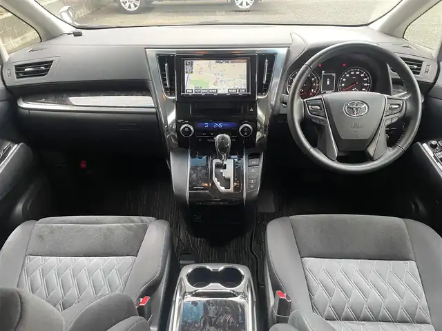 トヨタ アルファード S Aパッケージ 三重県 2018(平30)年 3.3万km ホワイトパールクリスタルシャイン /モデリスタエアロ//モデリスタマフラー//純正9型メモリナビ//フルセグTV//バックカメラ//CD/DVD/Bluetooth//両側パワースライドドア//アダプティブクルーズコントロール//ビルトインETC2.0//スマートキーx2//LEDヘッドライト/LEDフォグ//助手席&2列目オットマン//PCS衝突軽減ブレーキ//LTA車線維持支援機能//PKSB/RSA//クリアランスソナー//W.サイドエアバッグ//カーテン.ニーエアバッグ//ABS/横滑り防止装置//前後ドライブレコーダー//オートライト/オートハイビーム//革巻きステアリング//プライバシーガラス//ドアバイザー//社外19インチAW//新車時保証書//取扱説明書//ナビ取説