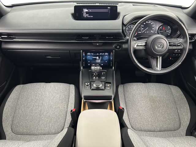 マツダ ＭＸ－３０ 宮城県 2020(令2)年 3.9万km セラミックメタリック 禁煙車/i-ACTIVSENSE/・スマートブレーキサポート/・レーンキープ・アシスト・システム/・マツダ・レーダー・クルーズ・コントロール/ブラインドスポットモニター/360度ビューモニター/純正8.8インチSDナビ/・BT/USB/HDMI/SD/フルセグTV/ドライブレコーダー（F/R）/ビルトインETC/運転席パワーシート/運転席シートメモリー/前席シートヒーター/ステアリングヒーター/革巻きステアリング/ステアリングスイッチ/パドルシフト/純正LEDヘッドライト/純正LEDフォグランプ/電動パーキングブレーキ/オートホールド/プッシュスタート/スマートキー/スペアキー/純正フロアマット/純正18インチアルミホイール/ドアバイザー