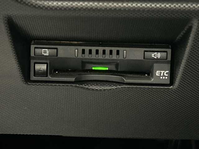 トヨタ ライズ Z 三重県 2020(令2)年 3.6万km ナチュラルベージュマイカM /禁煙車//純正9型ディスプレイオーディオ/(フルセグ/BT/AM/FM/applecarplay/andoroidauto/USB)//バックカメラ //シートヒーター //ETC //プリクラッシュセーフティ //レーダークルーズコントロール //レーンキープアシスト// LEDヘッドライト// オートライト//前後コーナーセンサ-