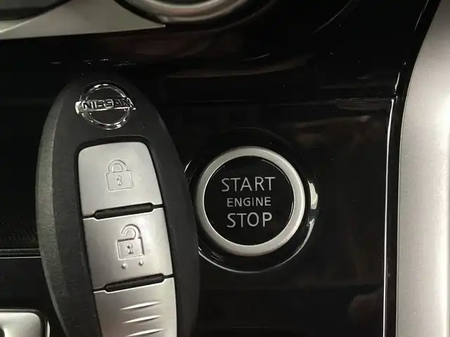 日産 セレナ ハイウェイスター 新潟県 2016(平28)年 3.8万km マルーンレッド プロパイロット/フリップダウンモニター/快適パック/セーフティーパックB/純正9インチナビ/　　CD/DVD/BD/BT/アラウンドビューモニター/レーダークルーズコントロール/オートライト/ほし純正15インチアルミホイール/デジタルインナーミラー/ステリングスイッチ/アイドリングストップ/スマートキー/ETC