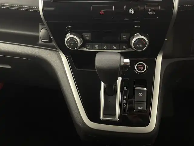 日産 セレナ ハイウェイスター 新潟県 2016(平28)年 3.8万km マルーンレッド プロパイロット/フリップダウンモニター/快適パック/セーフティーパックB/純正9インチナビ/　　CD/DVD/BD/BT/アラウンドビューモニター/レーダークルーズコントロール/オートライト/ほし純正15インチアルミホイール/デジタルインナーミラー/ステリングスイッチ/アイドリングストップ/スマートキー/ETC