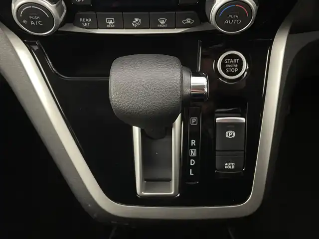 日産 セレナ ハイウェイスター 新潟県 2016(平28)年 3.8万km マルーンレッド プロパイロット/フリップダウンモニター/快適パック/セーフティーパックB/純正9インチナビ/　　CD/DVD/BD/BT/アラウンドビューモニター/レーダークルーズコントロール/オートライト/ほし純正15インチアルミホイール/デジタルインナーミラー/ステリングスイッチ/アイドリングストップ/スマートキー/ETC