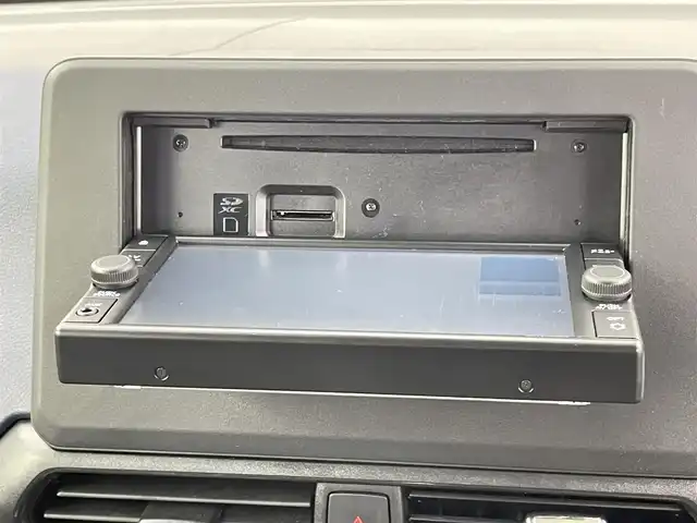 三菱 ｅＫクロス G プラスエディション 千葉県 2022(令4)年 1.4万km オレンジ 禁煙車　/純正７型ナビ　/フルセグＴＶ　ＢＴ　ＣＤ　ＤＶＤ　/全周囲カメラ　/衝突軽減システム　/車線逸脱警報　/先行車発進お知らせ　/標識検知　/ふらつき警報　/シートヒーター　/ＥＴＣ　/電格ミラー　/プッシュスタート/純正フロアマット/純正アルミホイール