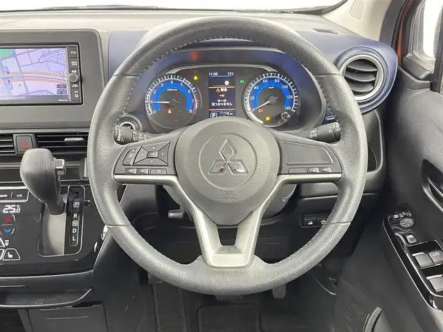 三菱 ｅＫクロス G プラスエディション 千葉県 2022(令4)年 1.4万km オレンジ 禁煙車　/純正７型ナビ　/フルセグＴＶ　ＢＴ　ＣＤ　ＤＶＤ　/全周囲カメラ　/衝突軽減システム　/車線逸脱警報　/先行車発進お知らせ　/標識検知　/ふらつき警報　/シートヒーター　/ＥＴＣ　/電格ミラー　/プッシュスタート/純正フロアマット/純正アルミホイール