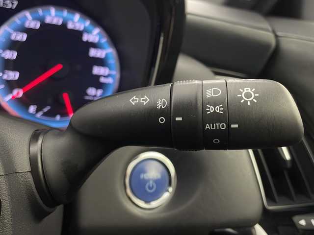 トヨタ クラウン ハイブリッド RS アドバンス 栃木県 2019(平31)年 3.1万km ホワイトパールクリスタルシャイン 純正ナビ/（BT/フルセグ/CD/DVD/AM/FM/ミラーリング）/衝突軽減システム/クリアランナソー/ブラインドスポットモニター/車線逸脱抑制機能/レーダークルーズコントロール/パーキングアシスト/横滑り防止/インテリルームミラー/全周囲カメラ/前席シートヒーター/前席パワーシート/ステアリングヒーター/MTモード付AT/前後ドライブレコーダー/ETC2.0/電動格納ミラー/純正アルミホイール/純正フロアマット/プッシュスタート/スマートキー/スペアキー