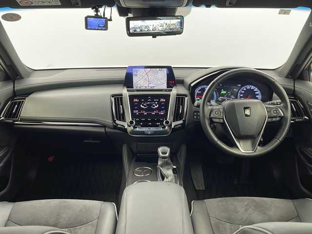 トヨタ クラウン ハイブリッド RS アドバンス 栃木県 2019(平31)年 3.1万km ホワイトパールクリスタルシャイン 純正ナビ/（BT/フルセグ/CD/DVD/AM/FM/ミラーリング）/衝突軽減システム/クリアランナソー/ブラインドスポットモニター/車線逸脱抑制機能/レーダークルーズコントロール/パーキングアシスト/横滑り防止/インテリルームミラー/全周囲カメラ/前席シートヒーター/前席パワーシート/ステアリングヒーター/MTモード付AT/前後ドライブレコーダー/ETC2.0/電動格納ミラー/純正アルミホイール/純正フロアマット/プッシュスタート/スマートキー/スペアキー