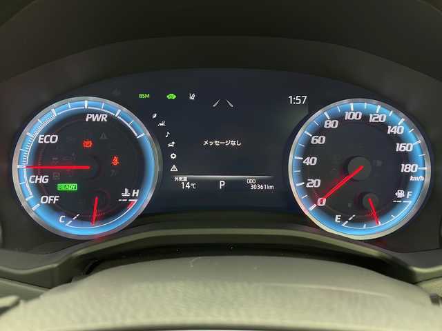 トヨタ クラウン ハイブリッド RS アドバンス 栃木県 2019(平31)年 3.1万km ホワイトパールクリスタルシャイン 純正ナビ/（BT/フルセグ/CD/DVD/AM/FM/ミラーリング）/衝突軽減システム/クリアランナソー/ブラインドスポットモニター/車線逸脱抑制機能/レーダークルーズコントロール/パーキングアシスト/横滑り防止/インテリルームミラー/全周囲カメラ/前席シートヒーター/前席パワーシート/ステアリングヒーター/MTモード付AT/前後ドライブレコーダー/ETC2.0/電動格納ミラー/純正アルミホイール/純正フロアマット/プッシュスタート/スマートキー/スペアキー