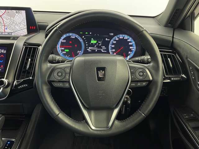 トヨタ クラウン ハイブリッド RS アドバンス 栃木県 2019(平31)年 3.1万km ホワイトパールクリスタルシャイン 純正ナビ/（BT/フルセグ/CD/DVD/AM/FM/ミラーリング）/衝突軽減システム/クリアランナソー/ブラインドスポットモニター/車線逸脱抑制機能/レーダークルーズコントロール/パーキングアシスト/横滑り防止/インテリルームミラー/全周囲カメラ/前席シートヒーター/前席パワーシート/ステアリングヒーター/MTモード付AT/前後ドライブレコーダー/ETC2.0/電動格納ミラー/純正アルミホイール/純正フロアマット/プッシュスタート/スマートキー/スペアキー