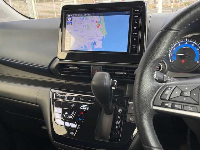 日産 デイズ HWS G ターボ プロパイロットED 山口県 2023(令5)年 2.7万km ブラック 純正9インチナビ【MM222D-L】/・フルセグテレビ/・Bluetooth/・USB入力端子/・SD/ETC/先進技術/・プロパイロット/・インテリジェントアラウンドビューモニター/・踏み間違い衝突防止アシスト/・インテリジェントFCW/・インテリジェントエマージェンシーブレーキ/・エマージェンシーストップシグナル/・SOSコール/・ハイビームアシスト/・インテリジェントオートライトシステム/・インテリジェントLI/・先行車発進お知らせ/・インテリジェントDA/・標識検知機能/・オートブレーキホールド/・電動パーキングブレーキ/・ヒルスタートアシスト/純正フロアマット/純正LEDヘッドライト/純正アルミホイール/スマートキー/スペアキー有/プッシュスタート/取扱説明書