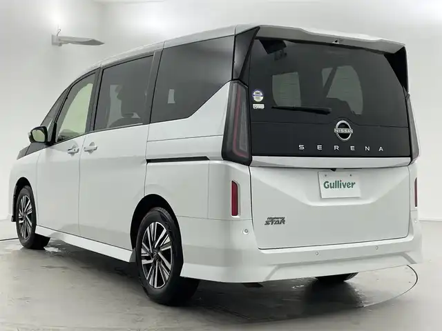 日産 セレナ ハイウェイスター V 福井県 2023(令5)年 4.4万km プリズムホワイト 純正12.3インチナビ/(Bluetooth/フルセグTV/USB)/ビルトインＥＴＣ２．０/両側パワースライドドア/プロパイロット/ブラインドスポットモニター/前後ソナー/レーンキープアシスト/ＬＥＤライト/オートライト/オートマチックハイビーム/電動パーキング/ブレーキホールド/プッシュスタート/スマートキーx2
