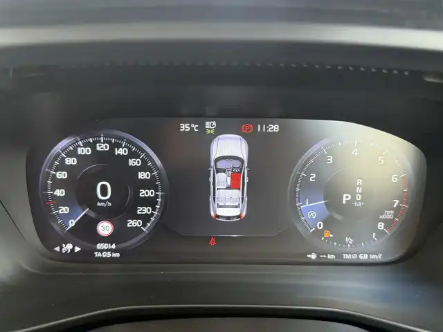 ボルボ ＸＣ４０ T4 AWD インスクリプション 愛知県 2019(令1)年 6.5万km クリスタルホワイトP /正規ディーラー車//ハーマンカードン //メーカーナビ//フルセグ/USB/AM/FM/バックカメラ//AppleCarPlay/AndroidAuto//前後ドライブレコーダー //純正19AW//ビルトインETC //ルーフレール//パワーバックドア //茶革シート//パワーシート //シートヒーター//LEDオートライト //フォグ //コーナリングライト//革巻きステア //ステアスイッチ //ステアヒーター//シティセーフティ //衝突回避 //自動駐車 //自動発車//LKA //RSI //CTA //BLIS //ACC //パークアシスト//パワーバックドア //オートリトラウィンカーミラー//スマートキー //プッシュスタート //純正マット//保証書 //取説 //ディーラー記録簿 //スペアキー