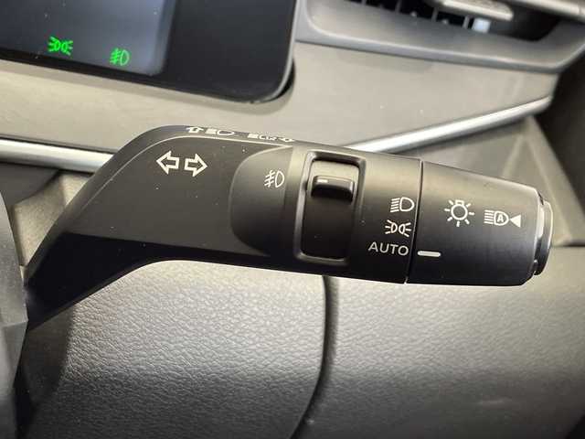 日産 ノート X 栃木県 2021(令3)年 2.2万km オーロラフレアブルーパール メモリーナビ/（CD/Bluetooth/USB/フルセグTV）/エマージェンシーブレーキ/コーナーセンサー/ビルトインETC/禁煙車/オートライト/LEDヘッドライト/横滑り防止装置/フォグランプ/スマートキー/プッシュスタート/ステアリングスイッチ/電動格納ミラー/純正フロアマット