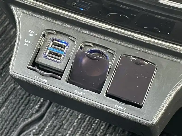 トヨタ ヴェルファイア Z 山口県 2015(平27)年 7.7万km バーニングブラッククリスタルシャインガラスフレーク 社外ナビ/CD/DVD/SD/HDMI/BT/ETC/フルセグTV/バックカメラ/コーナーセンサー/オートライト/オートホールド/フォグランプ/ムーンルーフ/ドアバイザー/片側イージークローザードア/衝突軽減ブレ―キ/電動格納ミラー/純正フロアマット