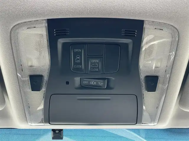 トヨタ ヴェルファイア Z 山口県 2015(平27)年 7.7万km バーニングブラッククリスタルシャインガラスフレーク 社外ナビ/CD/DVD/SD/HDMI/BT/ETC/フルセグTV/バックカメラ/コーナーセンサー/オートライト/オートホールド/フォグランプ/ムーンルーフ/ドアバイザー/片側イージークローザードア/衝突軽減ブレ―キ/電動格納ミラー/純正フロアマット