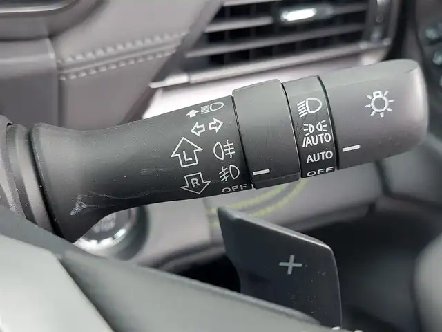 スバル アウトバック X－ブレイクEX 東京都 2023(令5)年 3.8万km クリスタルホワイトP 純正11インチナビ/フルセグ/バックカメラ/ETC/ドライブレコーダー/ステアリングヒーター/シートヒーター/パワーシート/パドルシフト/ルーフレール/アイサイト/・プリクラッシュブレーキ/・車線逸脱警報/・全車速追従機能付クルーズコントロール/LEDヘッドライト/オートライト/スマートキー