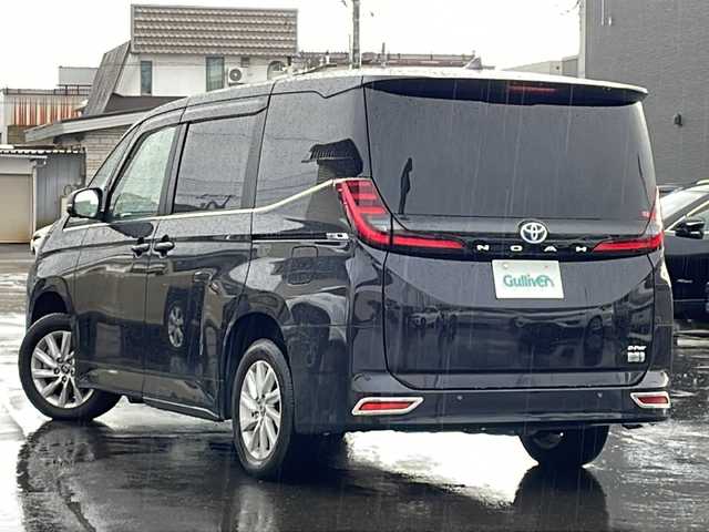 トヨタ ノア ハイブリッド 道北・旭川 2023(令5)年 1.7万km スパークリングブラックパールクリスタルシャイン /4WD//ワンオーナー//禁煙車//純正10/5型ディスプレイオーディオナビ機能付き /BT/CD/DVD/USB/HDMI/フルセグ//トヨタチームメイト//LDA//BSM//PCS//PDA//クリアランスソナー//RCTA//RCD//PKSB//SEA//RSA//LCA//ACC//FCTA//AdvanceDrive//PSD//発進遅れ告知//革巻きステアリング//ステアリングスイッチ//ハーフレザーシート//前席シートヒーター//全方位カメラ//オートライト//LEDヘッドライト//オートマチックハイビーム//フォグランプ//360度ドライブレコーダー//AC１５００W//ETC//サンシェード//ドアバイザー//ヘットライトレベライザー//社外AW冬タイヤ積み込み//純正フロアマット