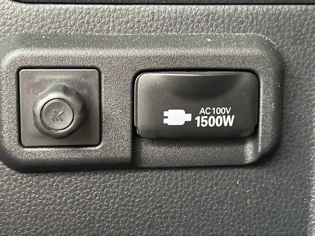 トヨタ ノア ハイブリッド 道北・旭川 2023(令5)年 1.7万km スパークリングブラックパールクリスタルシャイン /4WD//ワンオーナー//禁煙車//純正10/5型ディスプレイオーディオナビ機能付き /BT/CD/DVD/USB/HDMI/フルセグ//トヨタチームメイト//LDA//BSM//PCS//PDA//クリアランスソナー//RCTA//RCD//PKSB//SEA//RSA//LCA//ACC//FCTA//AdvanceDrive//PSD//発進遅れ告知//革巻きステアリング//ステアリングスイッチ//ハーフレザーシート//前席シートヒーター//全方位カメラ//オートライト//LEDヘッドライト//オートマチックハイビーム//フォグランプ//360度ドライブレコーダー//AC１５００W//ETC//サンシェード//ドアバイザー//ヘットライトレベライザー//社外AW冬タイヤ積み込み//純正フロアマット