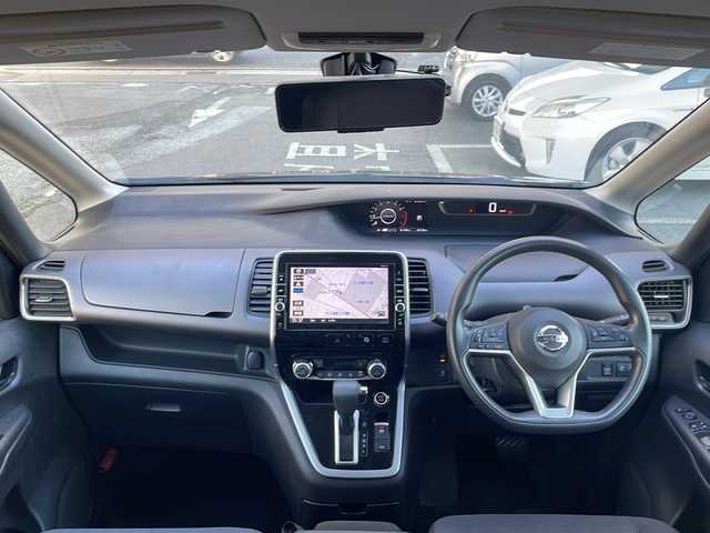 日産 セレナ X Vセレクション 兵庫県 2018(平30)年 6.4万km ダイヤモンドブラック ワンオーナー/保証書・取説・有/純正メモリーナビ・フルセグ・BT・CD・DVD・FM・AM/バックカメラ/全周囲カメラ/ETC/前方ドライブレコーダー/プロパイロット/追尾機能付きクルーズコントロール/車線逸脱防止支援システム/衝突被害軽減ブレーキ/パーキングサポート/クリアランスソナー/ロードサインアシスト/ブレーキホールド/電動パーキングブレーキ/両側パワースライドドア/アイドリングストップ/プッシュスタート/スマートキー×1/純正フロアマット/純正バイザー