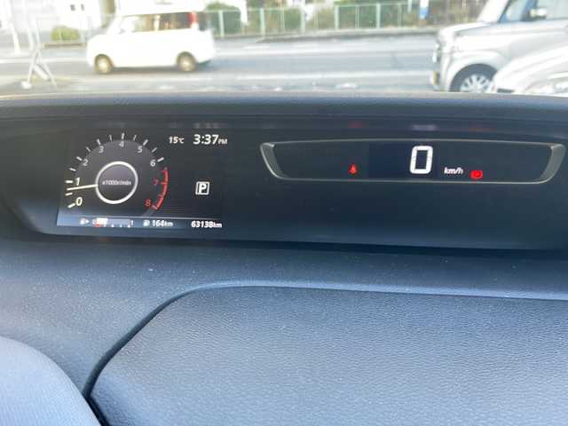 日産 セレナ X Vセレクション 兵庫県 2018(平30)年 6.4万km ダイヤモンドブラック ワンオーナー/保証書・取説・有/純正メモリーナビ・フルセグ・BT・CD・DVD・FM・AM/バックカメラ/全周囲カメラ/ETC/前方ドライブレコーダー/プロパイロット/追尾機能付きクルーズコントロール/車線逸脱防止支援システム/衝突被害軽減ブレーキ/パーキングサポート/クリアランスソナー/ロードサインアシスト/ブレーキホールド/電動パーキングブレーキ/両側パワースライドドア/アイドリングストップ/プッシュスタート/スマートキー×1/純正フロアマット/純正バイザー