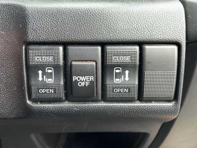 マツダ プレマシー 20S スカイアクティブ Lパック 岩手県 2013(平25)年 14.1万km ジールレッドマイカ 純正ナビ バックC フルセグ 両側電動スライド Bluetooth再生 パドルシフト クルーズコントロール オートHIDライト フォグランプ ステアリングスイッチ スマートキー