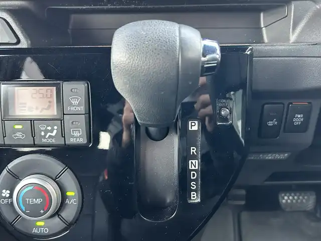 ダイハツ ウェイク L レジャーエディション SA Ⅱ 島根県 2017(平29)年 9万km ブラックマイカメタリック 登録時走行距離　89723km/ワンオーナー/取扱説明書/保証書/４WD/社外ナビ（NR-MZ007）/（Bluetooth/AM/FM/CD/DVD)/フルセグテレビ/両側パワースライドドア/アイドリングストップ/スマートキー/スペアキー/オートライト/フォグランプ/純正フロアマット/シートヒーター（D席）/コーナーセンサー/横滑り防止装置/車線逸脱警報/衝突軽減システム