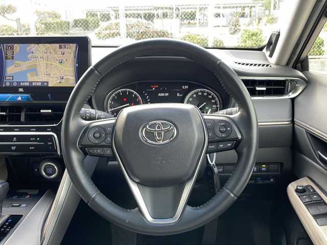 トヨタ ハリアー Z 山口県 2021(令3)年 3.8万km ホワイトパールクリスタルシャイン 純正12.3インチナビ/ミラキャスト対応/Bluetooth/純正フルセグテレビ/バックカメラ/アラウンドビューモニター/ETC2.0/トヨタセーフティセンス/クルーズコントロール/レーンキープアシスト/パワーシート/パワーバックドア/デジタルインナーミラー/スマートキー/プッシュスタート