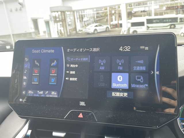 トヨタ ハリアー ハイブリッド Z レザーパッケージ 京都府 2021(令3)年 4.5万km プレシャスブラックパール ワンオーナー/純正ナビ/FM/AM/BT/フルセグTV/JBLプレミアムサウンド/パノラマルーフ/置くだけ充電/モデリスタエアロ/バックカメラ/アラウンドビューモニター/レーダークルーズコントロール/衝突軽減防止/レーンキープアシスト/コーナーセンサー/ブラインドスポットモニター/オートライト/オートハイビーム/横滑り防止装置/メモリー機能つきパワーシート/シートヒーター/エアシート/パワーバックドア/ステアリングヒーター/ビルトインETC2.0/デジタルインナーミラー/純正フロアマット/電動パーキングブレーキ/ドアバイザー