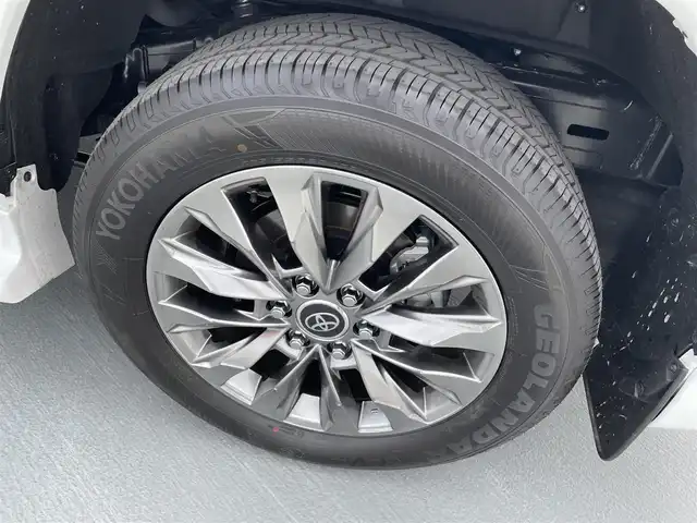 トヨタ ランドクルーザー ZX 東京都 2024(令6)年 0.2万km プレシャスホワイトパール ワンオーナー/４WD/12.3インチディスプレイナビ機能付き/【フルセグTV/Bluetooth/HDMI/USB/CD/DVD】/アランドビューモニター/リアエンターテーメントシステム/パワーバックドア/サンルーフ/ベージュ皮シート/モデリスタフェンダーガーニッシュ/モデリスタリアスカート/モデリスタフロントスポイラー/後席ディスプレイ/純正２０インチアルミ/クールBOX/Toyota Safety Sense/PCS(プリクラッシュセーフティー）/LTA(レーントレーシングアシスト）/AHS(アダプティブハイビームシステム）/RSA(ロードサインアシスト）/レーダークルーズコントロール/先行車発進お知らせ/スペアキー１本/保証書・取説・ナビ説