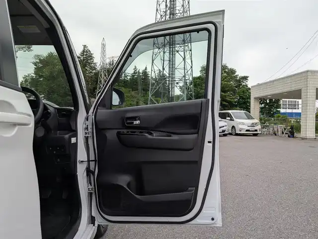 日産 ルークス ハイウェイスター X 栃木県 2020(令2)年 9.4万km ホワイトパール (株)IDOMが運営する【じしゃロン宇都宮店】の自社ローン対象車両になります。こちらは現金またはオートローンご利用時の価格です。自社ローンご希望の方は別途その旨お申付け下さい/純正ナビ/CD/TV/BT/AM/FM/エマージェンシーブレーキ/アラウンドビューモニター/パワースライドドア/コーナーセンサー/ドライブレコーダー/先行車発進お知らせ/スマートキー/プッシュスタート/純正15インチAW/ドアミラーウインカー/ドアバイザー/ヘッドライトレベライザー