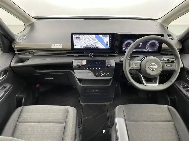 日産 セレナ ハイウェイスター V 福井県 2023(令5)年 4.4万km プリズムホワイト 純正12.3インチナビ/(Bluetooth/フルセグTV/USB)/ビルトインＥＴＣ２．０/両側パワースライドドア/プロパイロット/ブラインドスポットモニター/前後ソナー/レーンキープアシスト/ＬＥＤライト/オートライト/オートマチックハイビーム/電動パーキング/ブレーキホールド/プッシュスタート/スマートキーx2