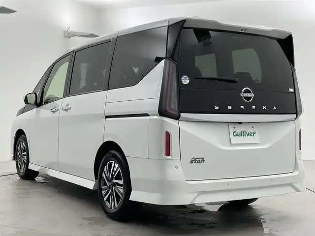 日産 セレナ ハイウェイスター V 福井県 2023(令5)年 4.4万km プリズムホワイト 純正12.3インチナビ/(Bluetooth/フルセグTV/USB)/ビルトインＥＴＣ２．０/両側パワースライドドア/プロパイロット/ブラインドスポットモニター/前後ソナー/レーンキープアシスト/ＬＥＤライト/オートライト/オートマチックハイビーム/電動パーキング/ブレーキホールド/プッシュスタート/スマートキーx2