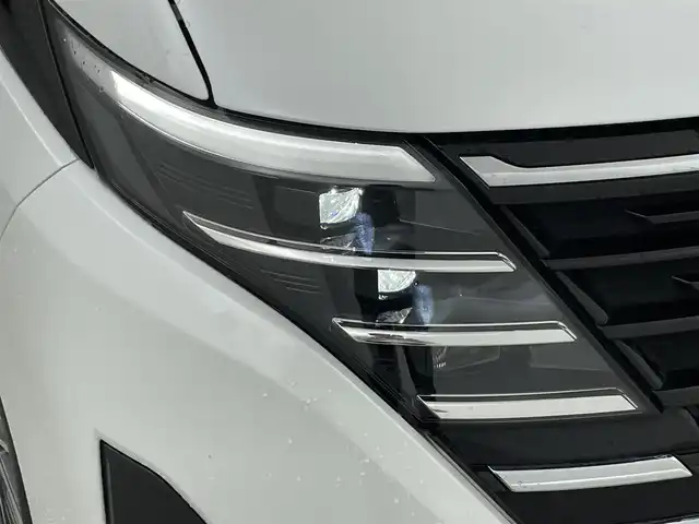 日産 セレナ ハイウェイスター V 福井県 2023(令5)年 4.4万km プリズムホワイト 純正12.3インチナビ/(Bluetooth/フルセグTV/USB)/ビルトインＥＴＣ２．０/両側パワースライドドア/プロパイロット/ブラインドスポットモニター/前後ソナー/レーンキープアシスト/ＬＥＤライト/オートライト/オートマチックハイビーム/電動パーキング/ブレーキホールド/プッシュスタート/スマートキーx2