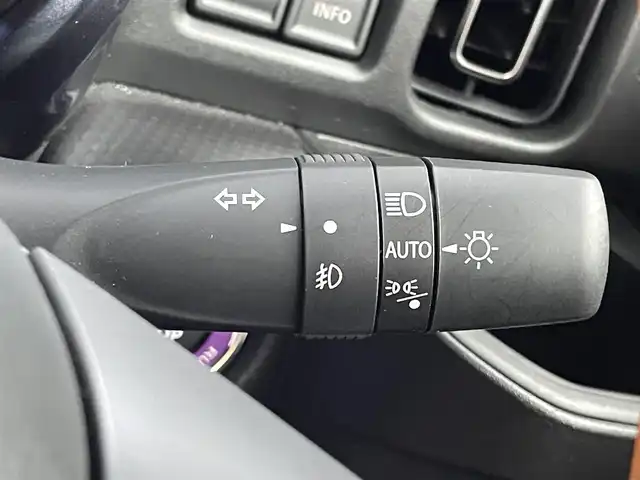 スズキ ハスラー Jスタイル 福井県 2021(令3)年 1.3万km オフブルーメタリック/ガンメタリック2トーンルーフ ４WD/ディラーオプション８インチナビ【SKX-S805】/CD/DVD/フルセグTV/Bluetooth/AM/FM/衝突軽減ブレーキ/ドライブレコーダー（前後）/ビルトインETC/オートライト /LED/フォグランプ/シートヒーター /ウィンカー/電動格納式ミラー/ルーフレール/コーナーセンサー/純正１５インチアルミ/純正フロアマット