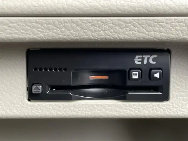 スズキ ラパン X 滋賀県 2017(平29)年 5.5万km フレンチミントパールメタリック 純正ナビ/(Bluetooth/フルセグ/CD/DVD)/衝突軽減ブレーキ/アラウンドビューモニター/アイドリングストップ/D席シートヒーター/ビルトインETC/ドアバイザー/純正ドライブレコーダー/スペアキー/USB