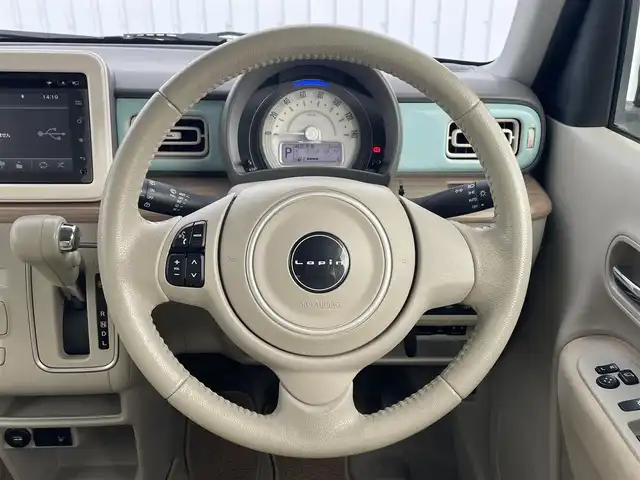 スズキ ラパン X 滋賀県 2017(平29)年 5.5万km フレンチミントパールメタリック 純正ナビ/(Bluetooth/フルセグ/CD/DVD)/衝突軽減ブレーキ/アラウンドビューモニター/アイドリングストップ/D席シートヒーター/ビルトインETC/ドアバイザー/純正ドライブレコーダー/スペアキー/USB