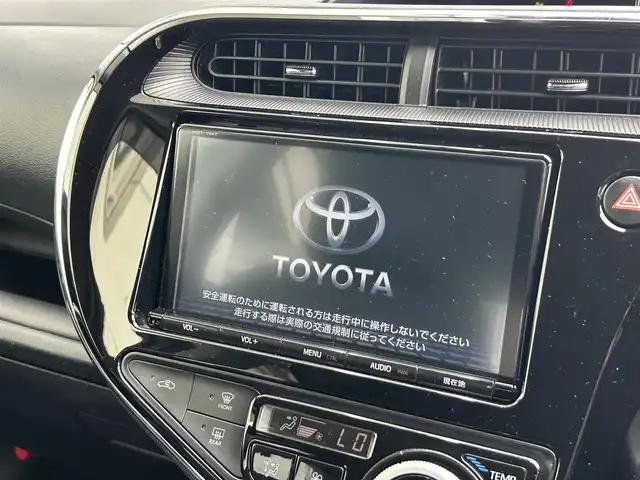 トヨタ アクア G ブラックソフトレザーセレ 静岡県 2018(平30)年 7.1万km ブラックマイカ トヨタセーフティセンス/純正９型ＳＤナビ/フルセグＴＶ/ＤＶＤ再生/ドラレコ/ビルトインＥＴＣ２．０/クルーズコントロール/合皮シート/シートヒーター/寒冷地仕様/ＬＥＤヘッドライト/フォグランプ/オートハイビーム/スペアタイヤ/純正１５ＡＷ
